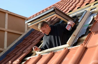 Pose de fenêtres de toit Velux à Trausse